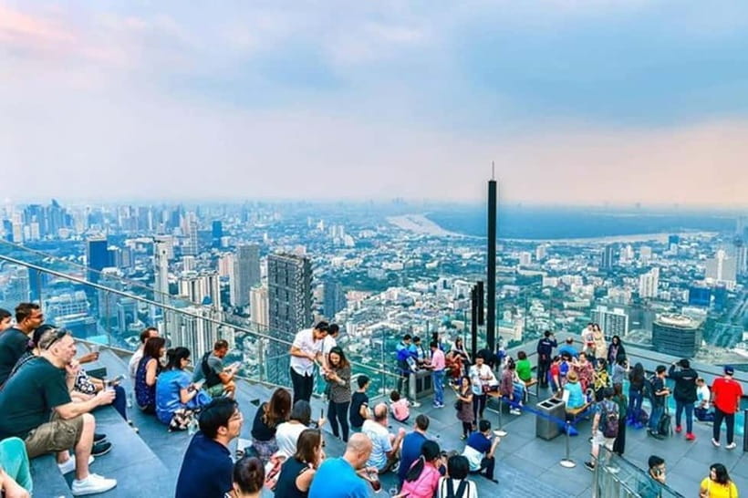 Mahanakhon SkyWalk Entry Ticket - SkyVerse on the 4th floor: the included art break
