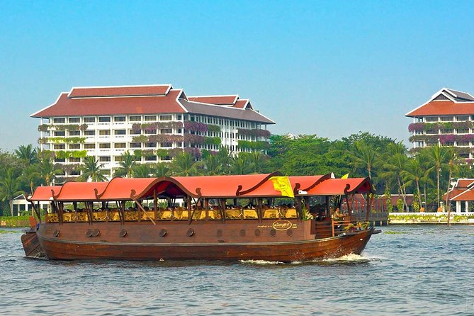 Manohra 5-Star Luxury Dinner Cruise with Pre-Canapés in Bangkok - The restored Manohra barge and why it feels more romantic than party-boat Bangkok