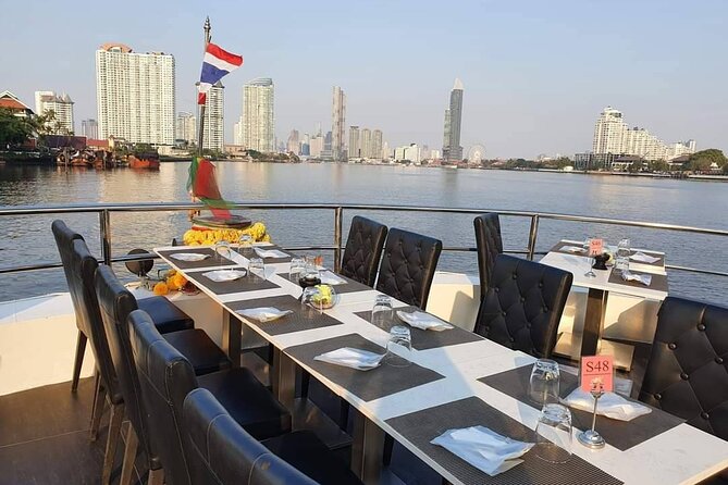 Meridian Sunset Dinner Cruise - Floating Paradise From ICONSIAM Bangkok - Live band music, and how to enjoy it without getting tired