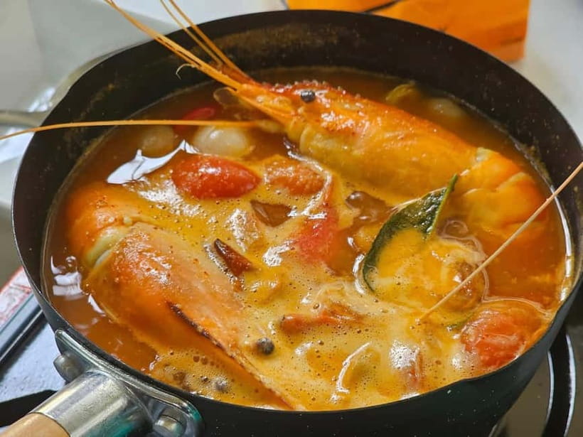Mini Group: Uncle and Aunty Cooking House Afternoon Class - Key moments worth your attention
