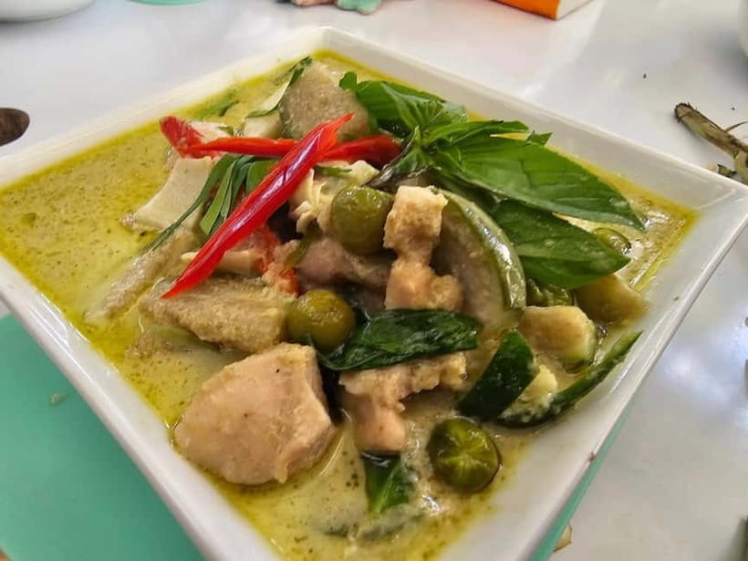 Mini Group: Uncle and Aunty Cooking House Afternoon Class - Cooking your Thai meal: soup, salad, curry, and dessert