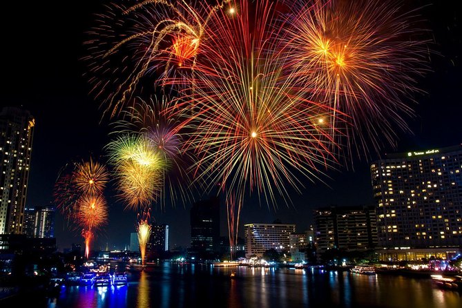 New Year Party : Chao Phraya Princess Dinner Cruise with Return Transfer - The timeline: what the schedule means for your actual night