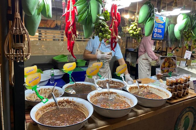 Night life in Bangkok - Jodd Fairs Train Night Market(Joint) - What You Should Budget for Food (Because It Is Not Included)