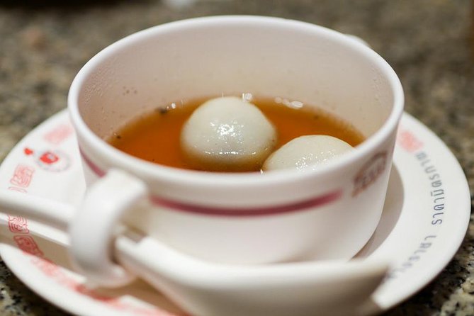 Night Street Food Tour of Bangkok's Chinatown - Why Chinatown at 6:00 pm is a different kind of Bangkok