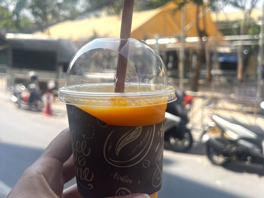 No Diet Club - Local food tour in Bangkok with many tastings - The food lineup: Thai classics, chili, and the sticky sweet finish
