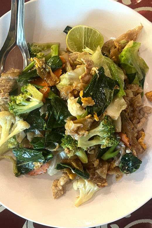No Diet Club - Local food tour in Bangkok with many tastings - Timing and pacing: 3 hours of walking, eating, and resetting