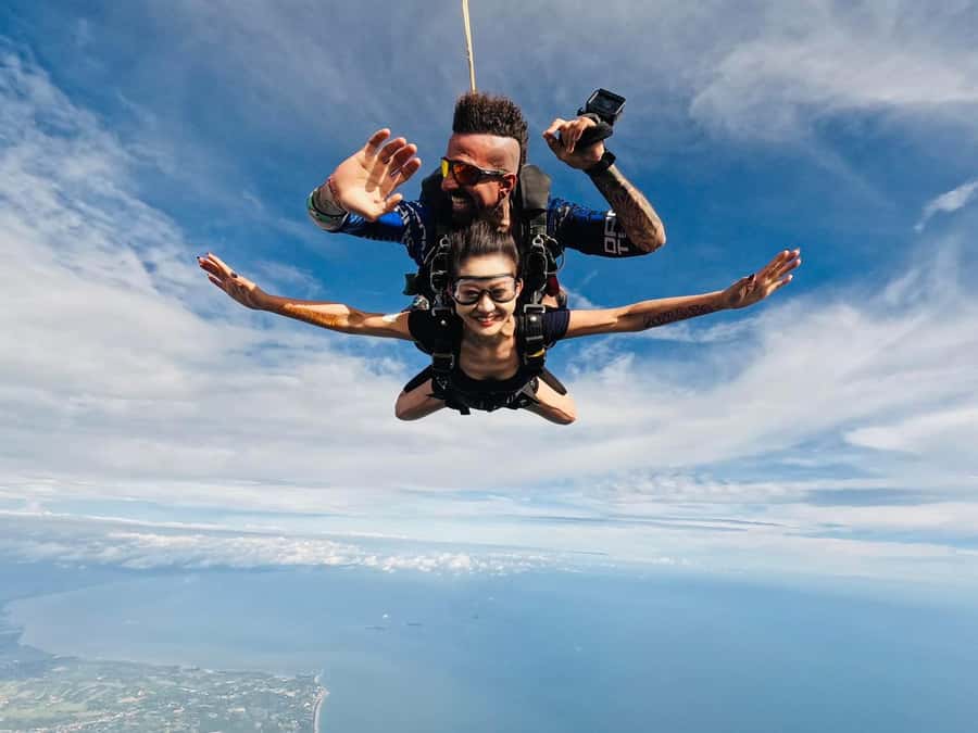 Pattaya: Dropzone Tandem Skydive Experience with Ocean Views - Pattaya to Rayong Province: getting to Dropzone Thailand
