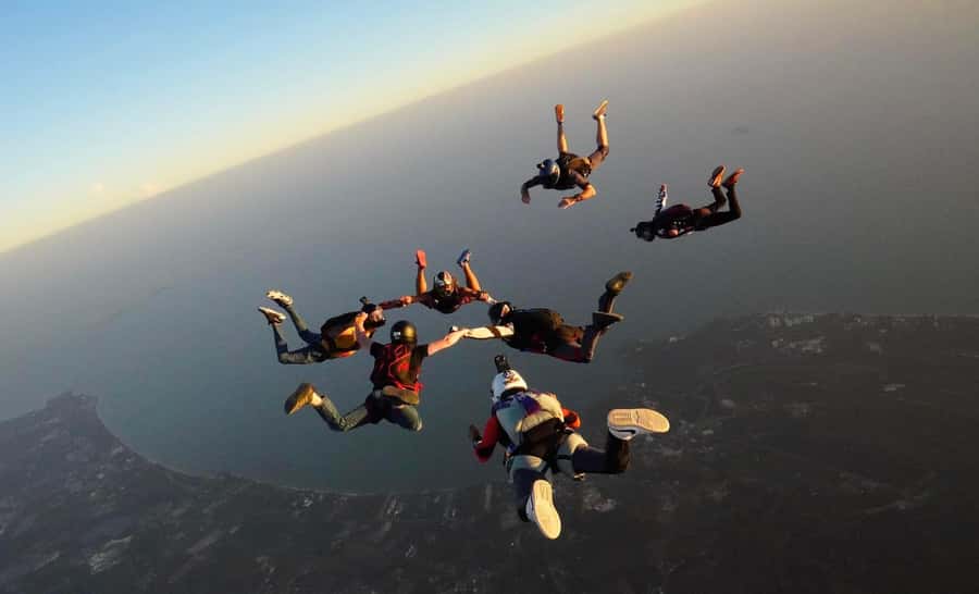 Pattaya: Dropzone Tandem Skydive Experience with Ocean Views - Who this tandem parachute jump is best for