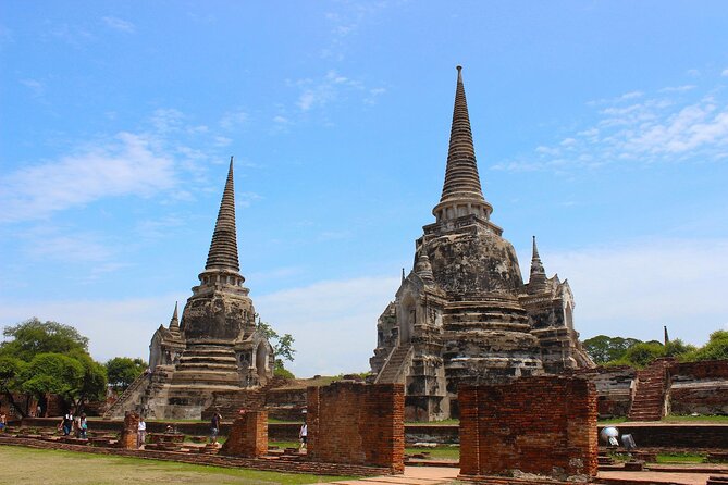 Private Ayutthaya Day Tour from Bangkok - Private Ayutthaya logistics: 8 am pickup, a/c comfort, and a real guide