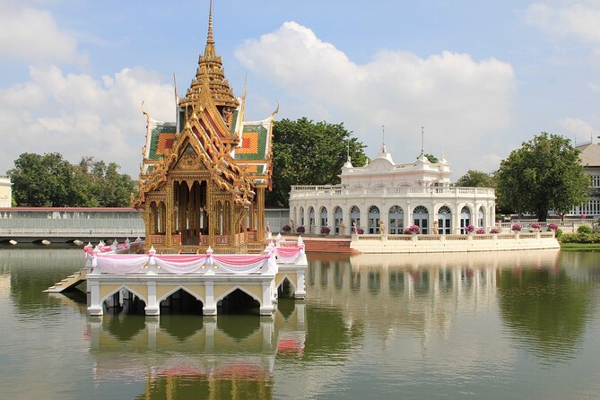 Private Ayutthaya Day Tour from Bangkok - Wat Phra Mongkhon Bophit: the big bronze Buddha you can measure