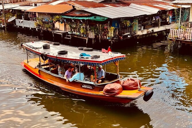 Private Boat Relax and Explore Bangkok’s Canals - Wat Paknam Phasi Charoen: The Temple Stop and What to Expect