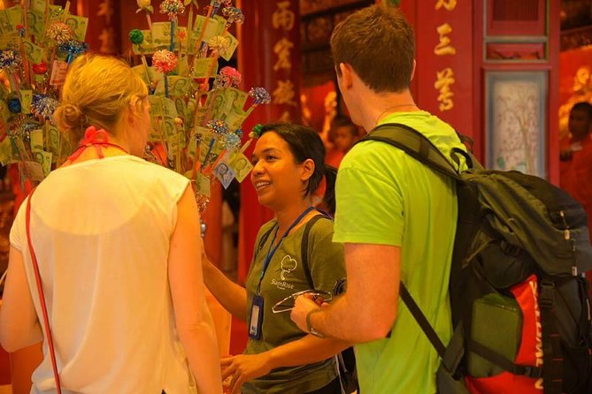 Private - China Town Walking Tour incl. secret herbal drink - Sampeng Market and Song Wad Street: wholesale streets up close