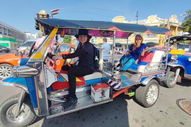 Private Custom Tour with a Local Guide - How the private setup feels in Bangkok (pickup, timing, and cars)