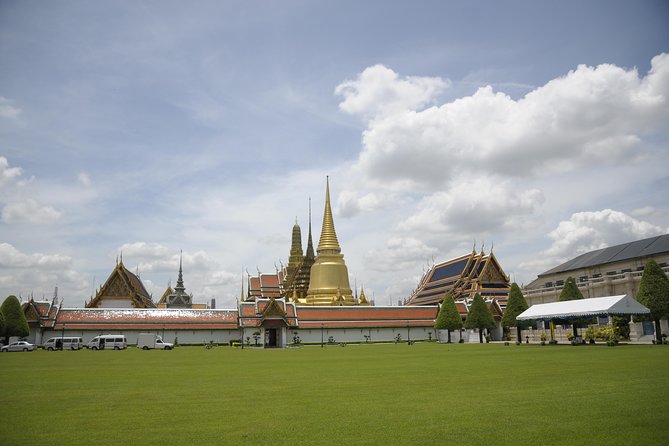 Private Customized Bangkok Tour With Driver - The Driver and Language Reality, How to Avoid a Rough Day