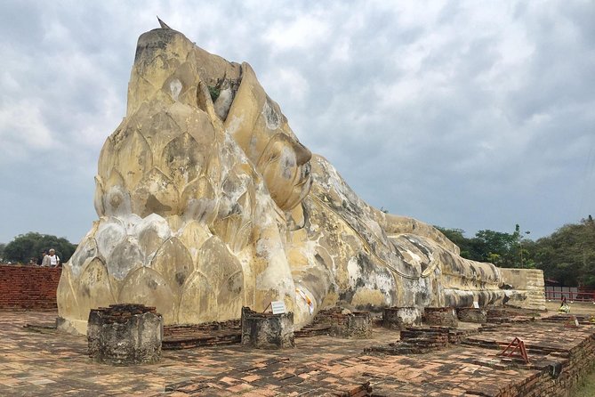 Private Excursion to Floating Market and Ayutthaya World Heritage - Wat Phra Sri Sanphet: the royal chapel and a blueprint for Bangkok