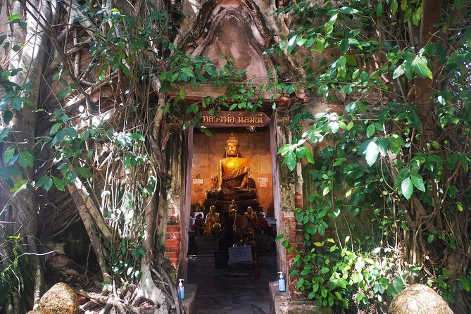Private Excursion to Maeklong Railway & Amphawa Floating Markets - Stop 2: Wat Bang Kung, a Temple Break Under Big Trees