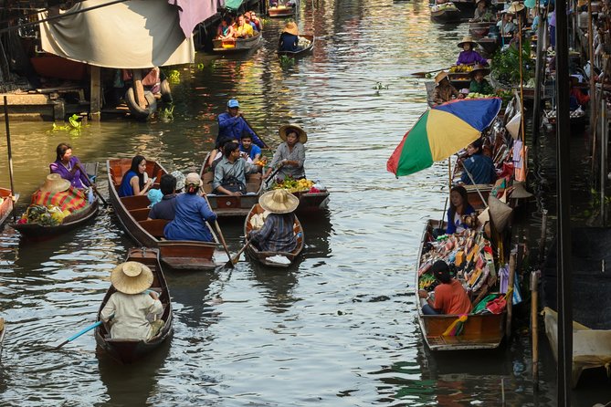 Private Excursion to Maeklong Railway and Floating Markets - 07:00 or 09:00 Pickup, and Why Timing Changes the Feel of the Day