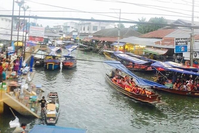 Private Floating Market and Maeklong Railway Market Day Tour - Why the guide really matters more than you think