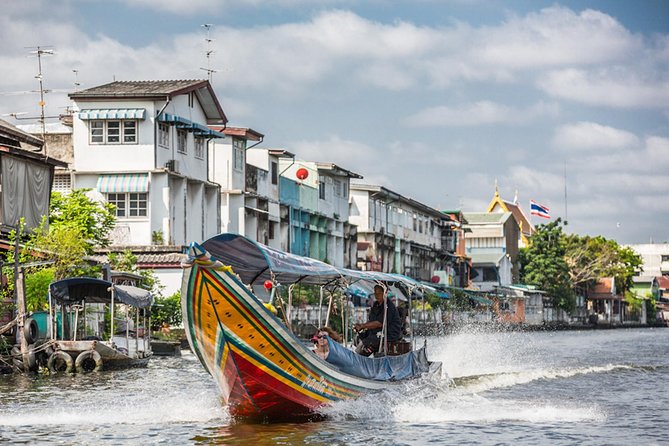 Private Grand Palace and Temple of Emerald Buddha & All Bangkok Highlights - Morning Start: Golden Buddha, a Serious Way to Begin