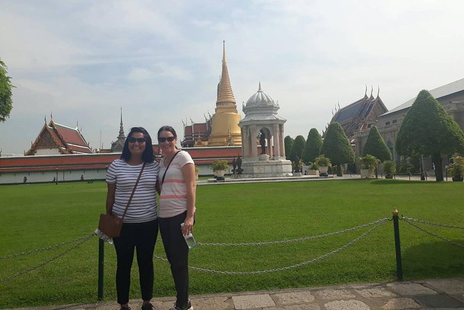 Private Grand Palace Bangkok City Tour & Klong Longtail Boat Trip - Wat Pho and Wat Arun: two temple moods and a river-facing finale