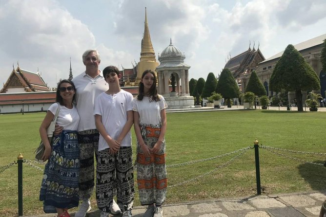 Private Grand Palace Bangkok City Tour & Klong Longtail Boat Trip - Chinatown in the mix: where the day gets practical and tasty