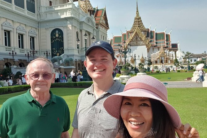 Private Half-Day Bangkok City Tour with The Grand Palace - Amulet Market: a short cultural pause that breaks up the temple intensity