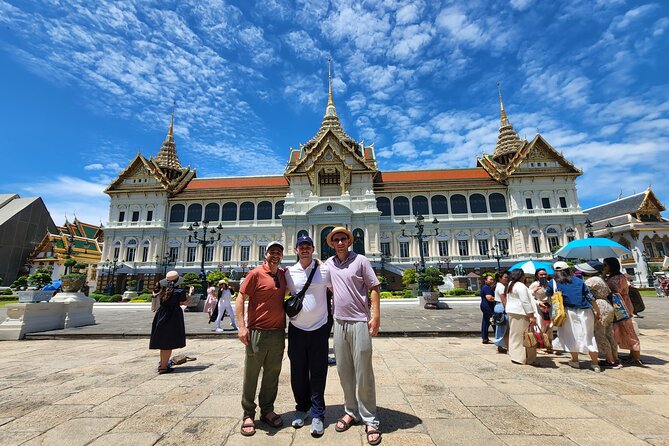 Private Half Day Tour in Bangkok with the Grand Palace - Wat Arun at the river: the classic postcard payoff