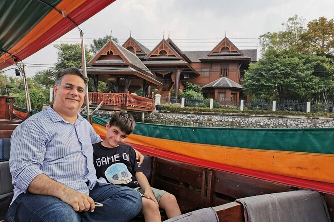 Private Longtail Boat Bangkok Canal Tour - Guides matter: what good leadership feels like here