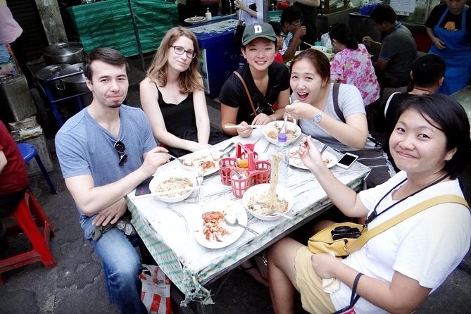 Private - STREET FOOD TOUR THONBURI incl. dinner - Talat Phlu Market Dinner: How the Guide Builds Your Plates