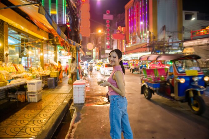Private Tour : Bangkok Night Private Tuk Tuk Tour and Street food - Rattanakosin Area Walk and Pak Khlong Talat Flower Market