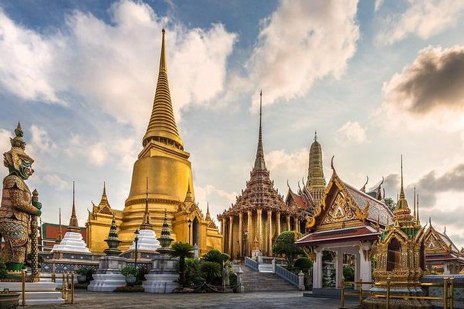 Private Tour: Bangkok Temples and Grand Palace - Wat Arun on the river: a strong finale by Chao Phraya