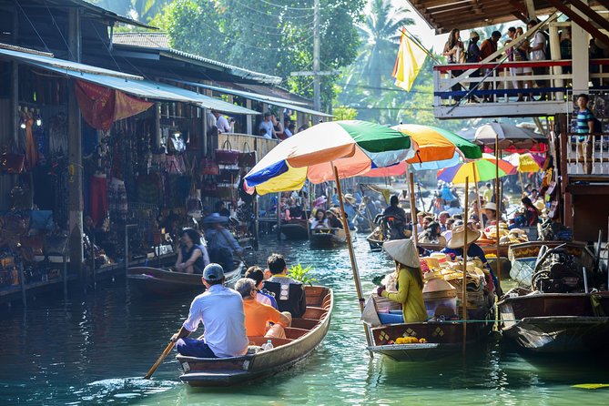 Private Tour: Floating Markets and Suan Sampran Day Trip from Bangkok - Lunch, restrooms, and how the day pacing can feel