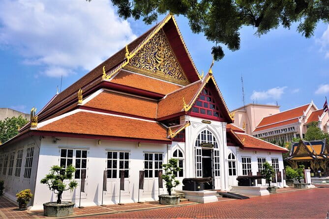 Private Tour: Grand Palace,Wat Phra Kaew, Museum&Cooking Class - National Museum Bangkok: the calm middle break