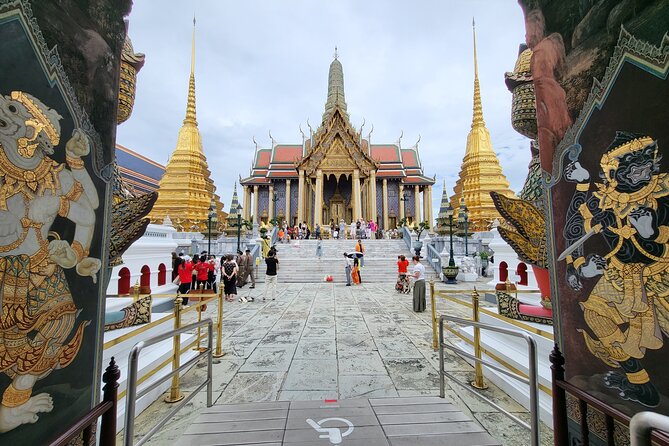 Private Tour to Grand Palace, Pho Temple and Arun Temple - The Grand Palace and Bangkok’s royal start in 1782