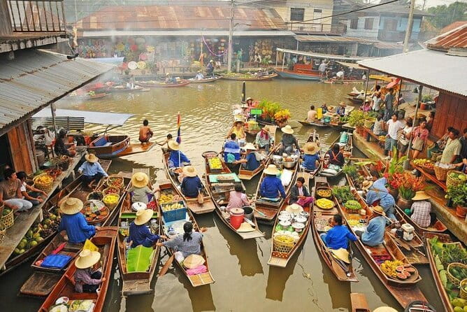 Private Tour to Maeklong Train Market and Floating Market - Maeklong Railway Market and the thrill of watching it reset