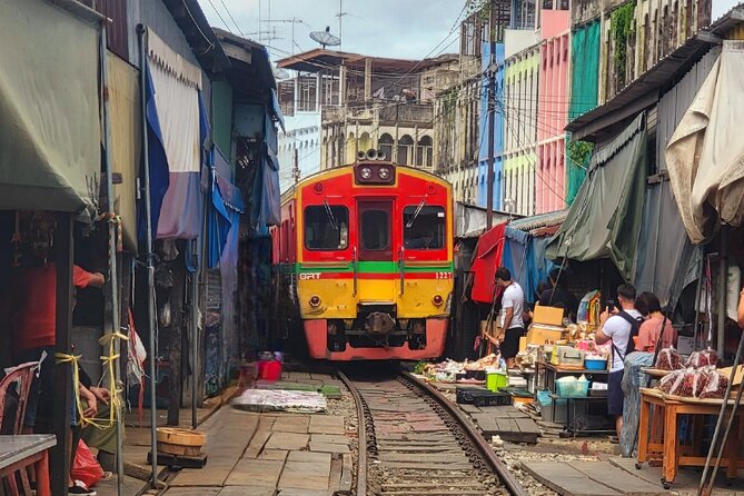 Private Tour to Railway Market and Damnoen Saduak Floating Market - Key Things I’d Circle Before Booking