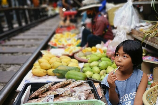 Private Tour to Railway Market and Damnoen Saduak Floating Market - Price and Value: What $125 Buys You