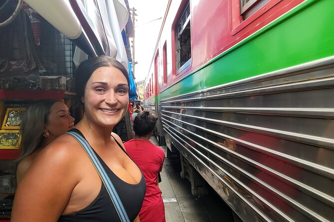 Private Tour to Railway Market Floating Market and Ayutthaya - Food Breaks and Included Treats: What You’ll Actually Get
