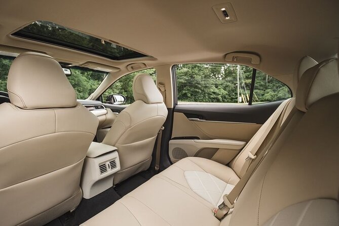 Private Transfer from Bangkok Airport/City to Hua Hin - The road to Hua Hin: 3 to 4 hours, plus real-life stop options