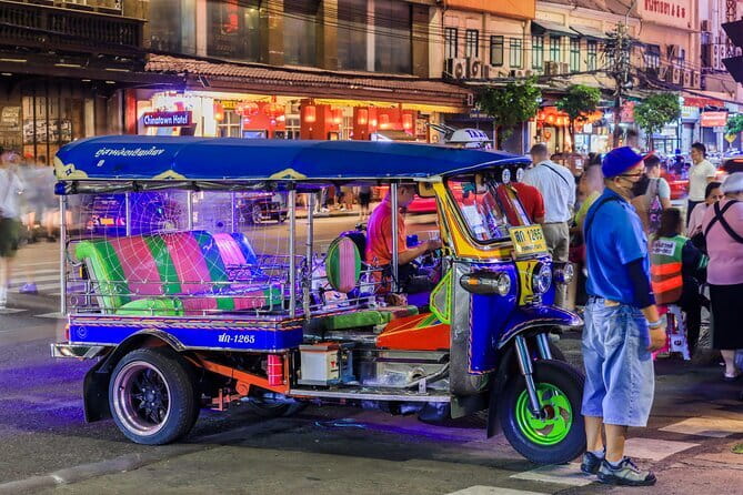 Private Tuktuk Authentic Food Tour (Chinatown-Flower Market) - Democracy Monument and the Route Between Sights