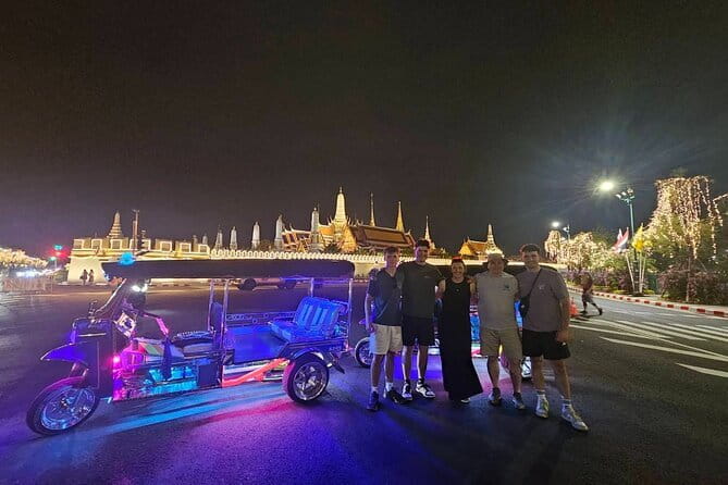 Private Tuktuk Authentic Food Tour (Chinatown-Flower Market) - Banthat Thong Road: Food Starts Before Sightseeing Gets Complicated