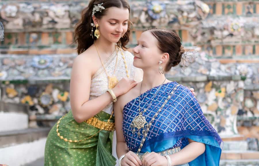 Professional Thai Costume Photography at Wat Arun, Bangkok - Key things to know before you go