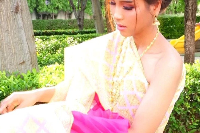 Proposals in Thai Costume with Photoshoot - Key things to know before you book