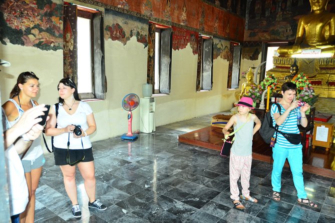 Rickshaw & Hike the Colors of Bangkok jungle - The Thai boxing stop, why it’s a smart cultural add-on