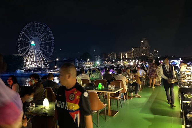 Royal Princess Dinner Cruise: Bangkok Chao Phraya River - Entertainment on board: live band and cabaret while the city glows