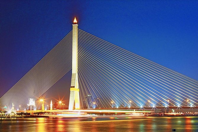 Saffron Luxury Dinner Cruise: A Journey on the River of Kings - Music on Select Nights: When to Bring Earplugs