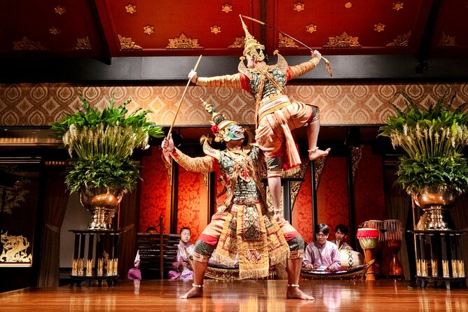 Sala Rim Naam Dinner and Show at Mandarin Oriental in Bangkok - How the show works: classical dance plus folklore scenes