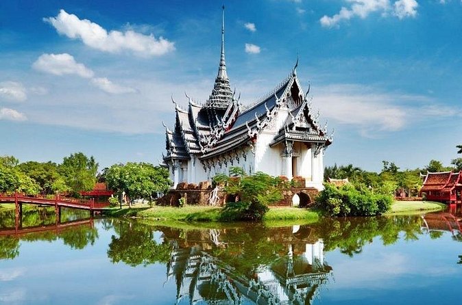 Samut Prakan Erawan Musuem & Ancient City Private tour with Guide - Lunch at Ancient City: the included Thai meal that saves decision fatigue