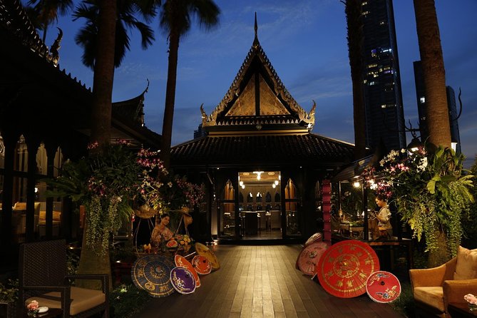 Shangri-La Hotel's Salathip Thai Restaurant Experience - Riverside Ambiance and Skyline Views Without the Outdoor Hassle