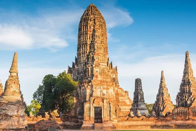 Siam Crown Traditional Costumes - Should You Book Siam Crown Thai Costume Rental and Temple Ride?